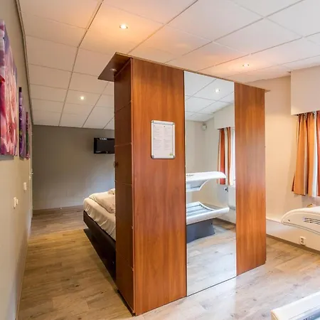 Comfort 6-person Dog In The Landal Heideheuvel *