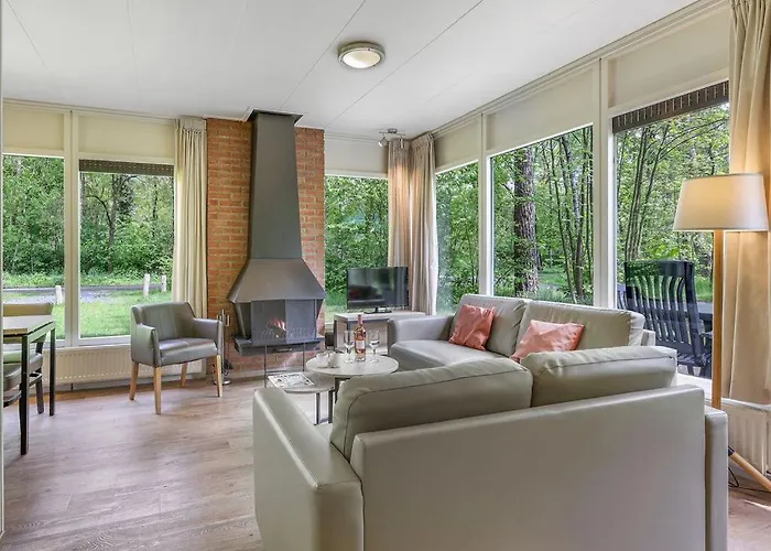 Comfort 6-person Dog In The Landal Heideheuvel *