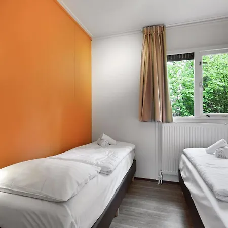 Comfort 6-person Dog In The Landal Heideheuvel