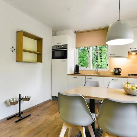 Comfort 6-person Dog In The Landal Heideheuvel *