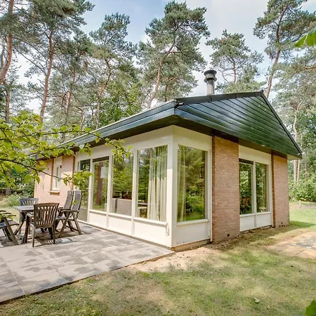 Prázdninový dům Comfort 6-person Dog In The Landal Heideheuvel Beekbergen