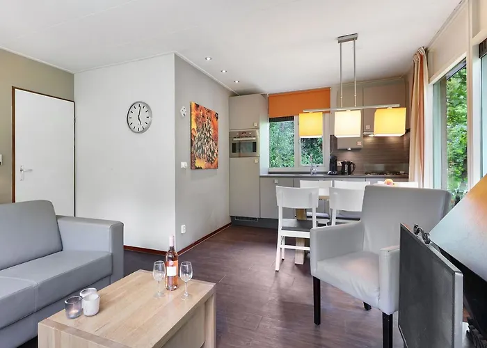 Comfort 6-person Dog In The Landal Heideheuvel * Beekbergen